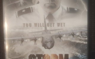 Storm (Luke Perry, Martin Sheen)
