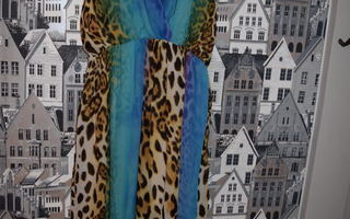 leopardikuvioinen mekko lili london 52/54