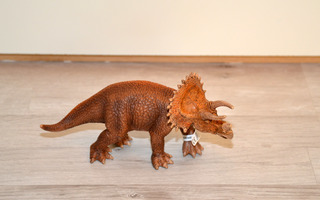 Schleich Triceratops 14522