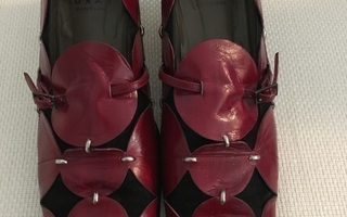 MUXART tummanpunaiset kengät, nahkaa, k. 39