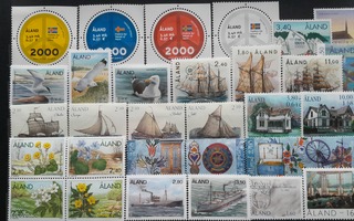 ÅLAND / AHVENANMAA postimerkkejä MARKKA * 31 kpl