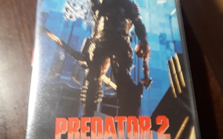 Predator 2-ultimate hunter