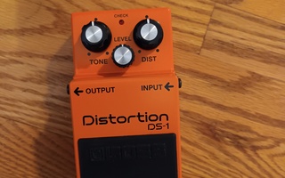 Boss DS-1