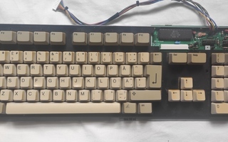Toimiva Commodore A500 näppäimistö + uusi kova kalvo #2