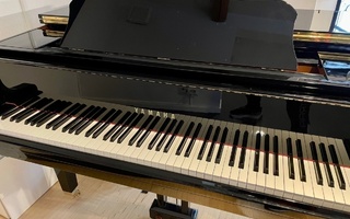 Yamaha GB1K flyygeli + kostutinlaite + penkki