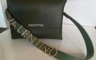 uusi!!!  Valentino ***** olkalaukku***