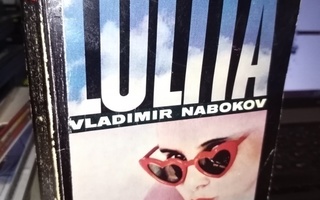 Vladimir Nabokov :  Lolita ( 1962 Corgi Book) SIS POSTIKULU