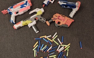 Nerf pehmonuoliaseita 5 kpl + panoksia 53 kpl