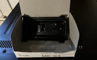 Icom MB-63