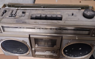 Hitachi trk-7100e kasettiradio