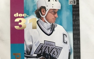 1995-96 Collectors Choice You crash The Game Gold Gretzky