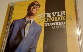 CD Stevie Wonder: Number Ones  ( Sis.postikulut )