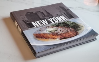 NEW YORK Authentic Recipes Celebrating the Foods of The Worl