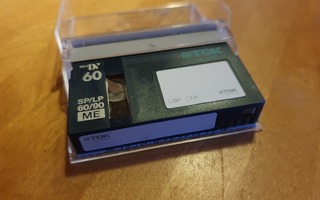 TDK mini DV 60 kasetti  (10 kpl)