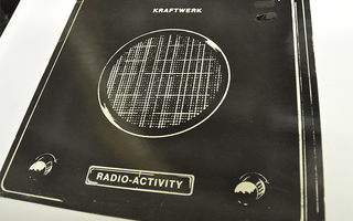 Kraftwerk – Radio-Activity LP
