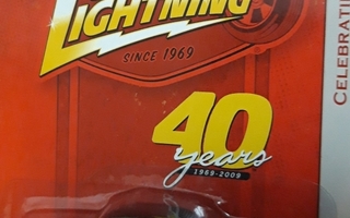 Johnny Lightning  1 64 1950 Oldsmobile mint