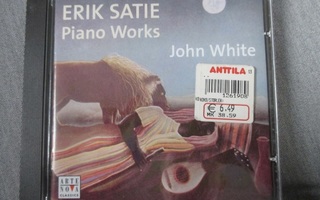 Erik Satie: Piano Works. John White. Arte Nova -CD