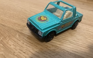 Suzuki SJ maasturi pikkuauto n 1/64