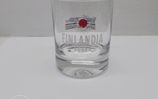 Finlandia Vodka lasi McLaren logolla