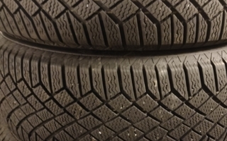 235/60R18 Continental kitkarenkaat