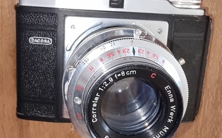 Vanha kamera Dacora Digna 6x6 1:2.9 f=8cm