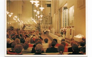 Vantaa: Myyrmäen kirkko sisältä