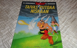 ASTERIX TAIVAS PUTOAA NISKAAN