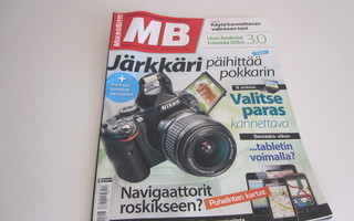 Mikrobitti -lehti 7 / 2011, mm. Järkkäri päihittää pokkarin