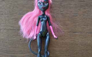 Monster High G1 Catty Noire