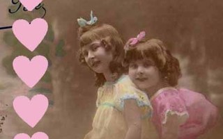 LAPSI / Suloiset pienet tytöt illan hämyssä. 1900-l.