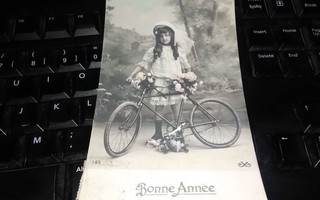 Polkupyörä Kaunis Tyttö v.1913 PK101