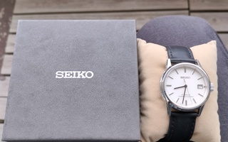 UPEA SEIKO AUTOMATIC 23 JEWELS DIASHOCK