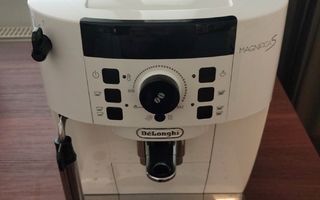 DeLonghi Magnifica S ECAM21.117.W -kahviautomaatti