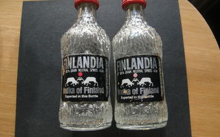 FINLANDIA Vodka pieni pullot  2kpl / IITTALA T. Virkkala