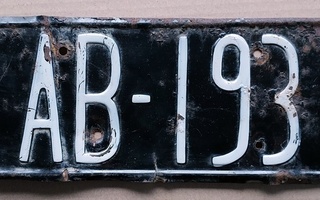 Vanha moottoripyörän rekisterikilpi AB-193