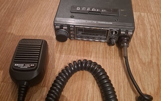 IC-27E VHF transceiver