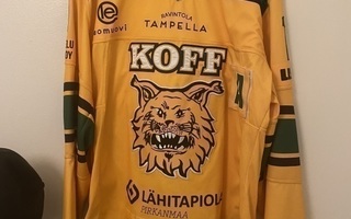 Teemu Rautiainen GameWorn pelipaita Tampereen Ilveksen