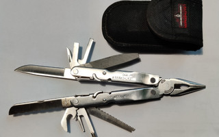 Leatherman super tool 200