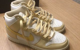 Nike High Dunk -kengät