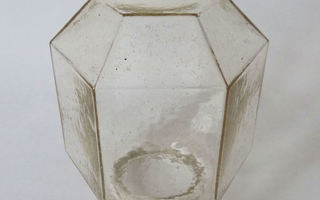 6-kulmainen lasikupu