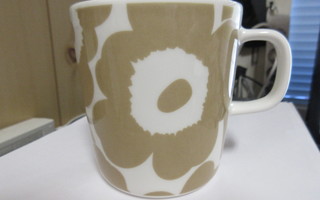 MARIMEKKO UNIKKO ISO MUKI BEIGE  4 DL