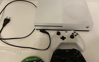 Xbox one S + ohjaimet