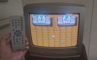 Grundig 14" CRT kuvaputkitelkkari + kaukosäätö (NTSC tuki!)