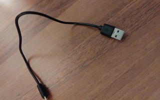 Musta Micro USB latausjohto 30 cm