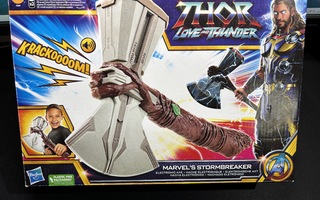 Marvel Hasbro Studios’ Thor: Love and Thunder Stormbreaker