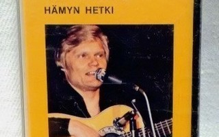 c-kasetti Hämyn hetki - Tapio Heinonen