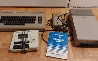 Commodore 64 + tarvikkeet