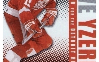 STEVE YZERMAN Red Wings: 02-03 Vanguard #40