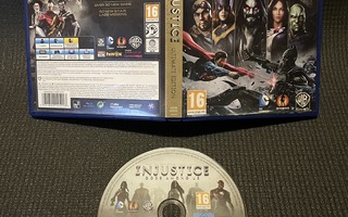 Injustice Gods Among Us Ultimate Edition PS4