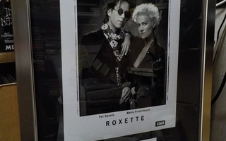 ROXETTE TAULU MARIE FREDRIKSSONIN NIMMARILLA